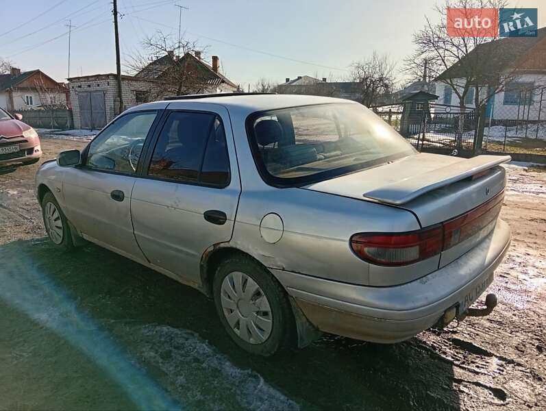 Седан Kia Sephia 1995 в Турійську