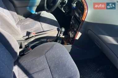 Седан Kia Sephia 2004 в Кривом Роге