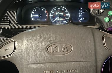 Седан Kia Sephia 1997 в Миронівці