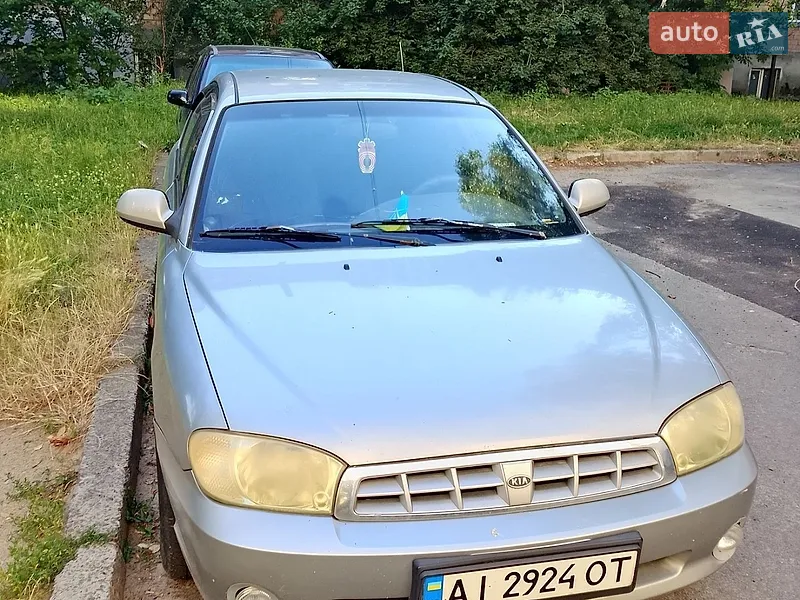 Kia Sephia 2003