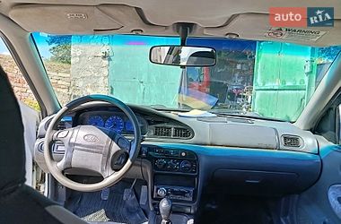 Седан Kia Sephia 1998 в Каменец-Подольском