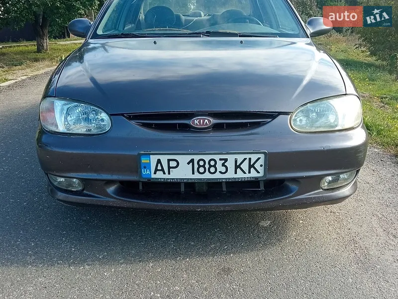 Kia Sephia 2000