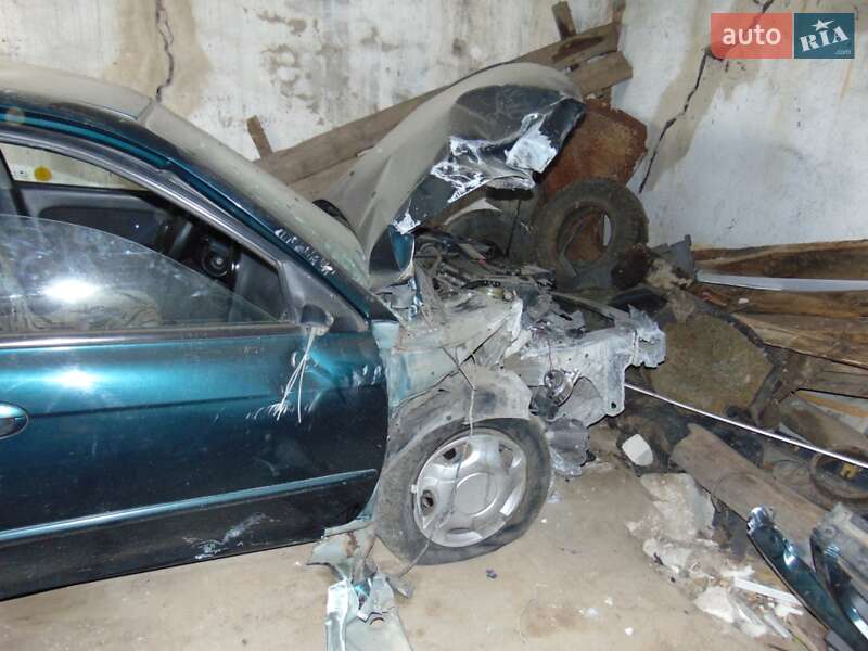 Хетчбек Kia Shuma 2002 в Миколаєві фото 5 Хетчбек Kia Shuma 2002 в Миколаєві