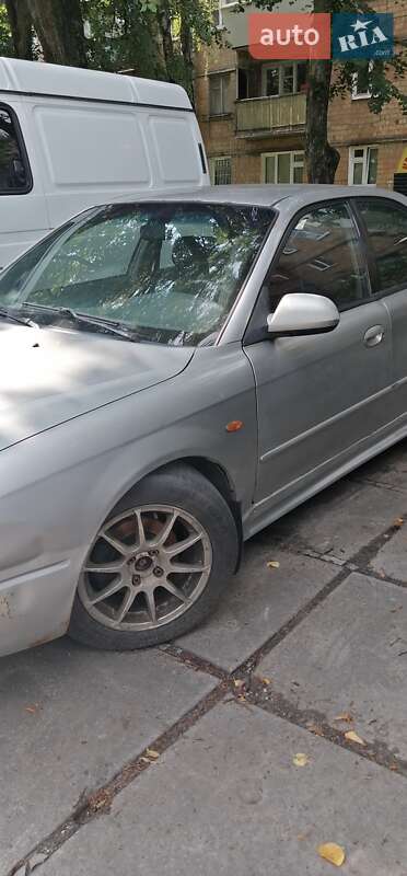 Седан Kia Shuma 2003 в Києві