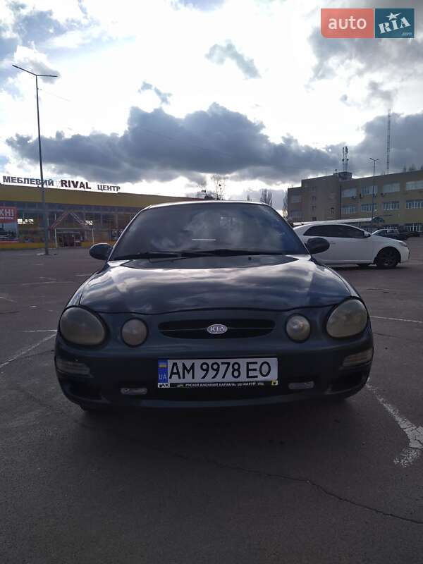 Седан Kia Shuma 2000 в Житомирі