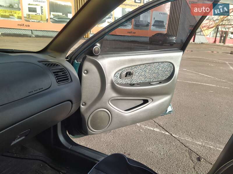 Седан Kia Shuma 2000 в Житомирі