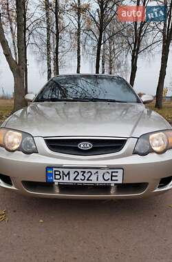 Седан Kia Shuma 2001 в Тростянці