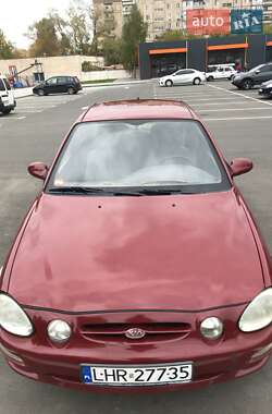 Седан Kia Shuma 2000 в Кривому Розі