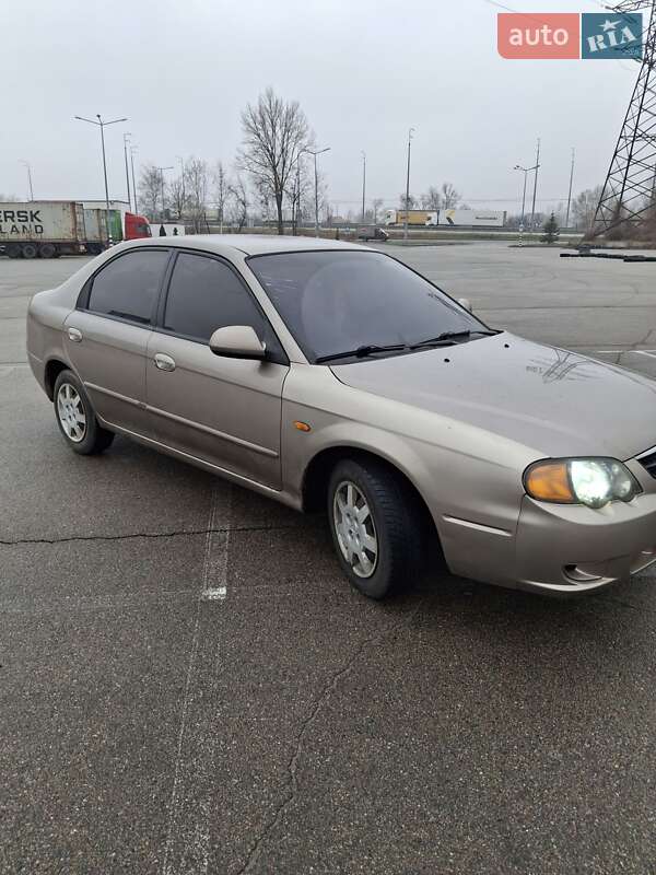 Седан Kia Shuma 2003 в 