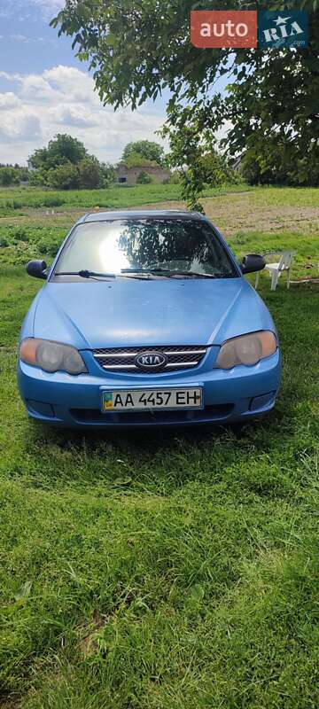 Kia Shuma 2003
