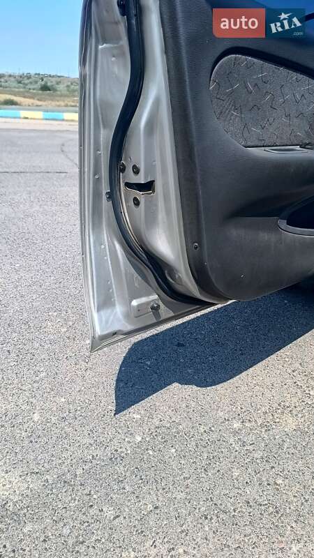 Седан Kia Shuma 2000 в Роздільній