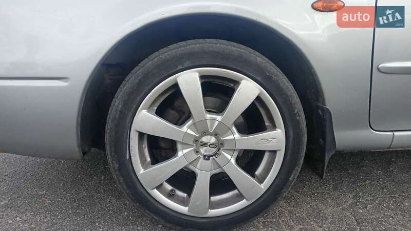 Седан Kia Shuma 2004 в Каменском