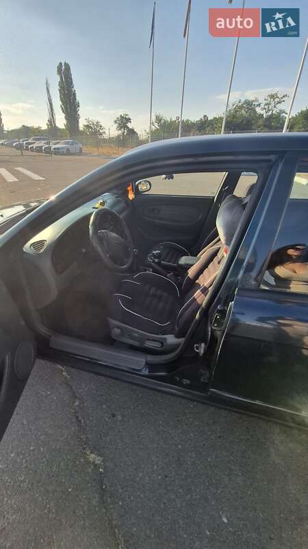 Седан Kia Shuma 1999 в Одессе