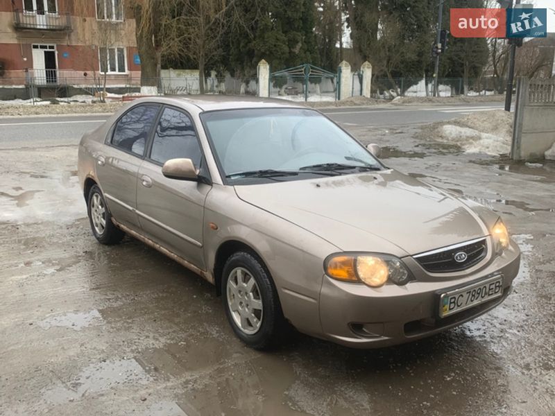 Kia Shuma 2003