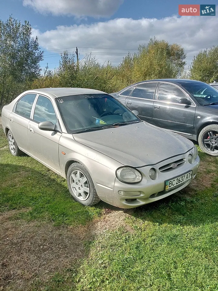 Kia Shuma 2000