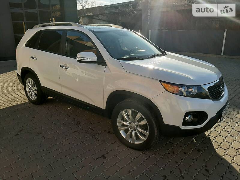 Позашляховик / Кросовер Kia Sorento 2010 в Калуші