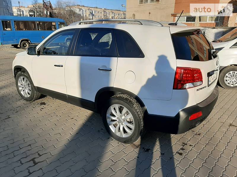 Позашляховик / Кросовер Kia Sorento 2010 в Калуші