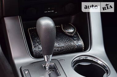Позашляховик / Кросовер Kia Sorento 2011 в 