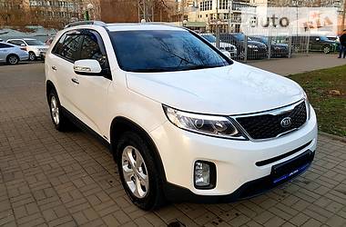 Позашляховик / Кросовер Kia Sorento 2014 в 