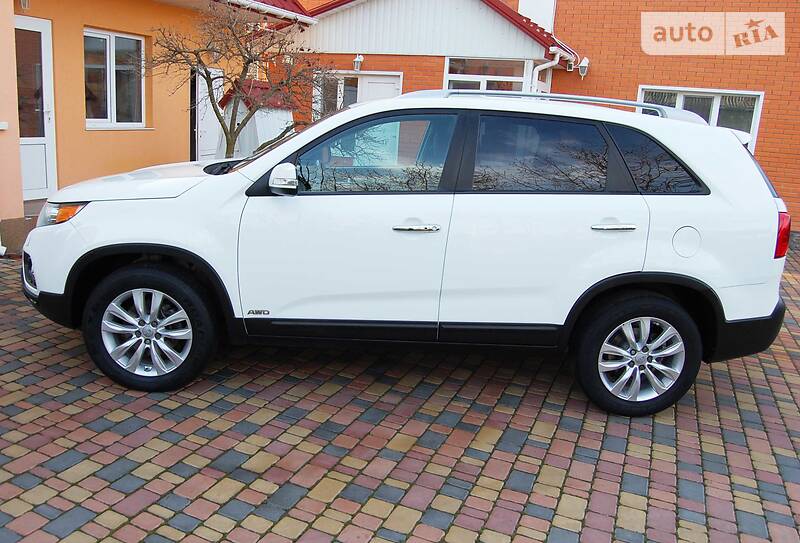 Позашляховик / Кросовер Kia Sorento 2011 в Умані
