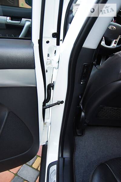 Позашляховик / Кросовер Kia Sorento 2011 в Умані