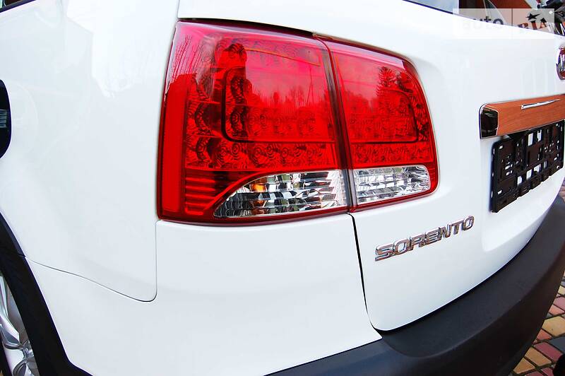 Позашляховик / Кросовер Kia Sorento 2011 в Умані