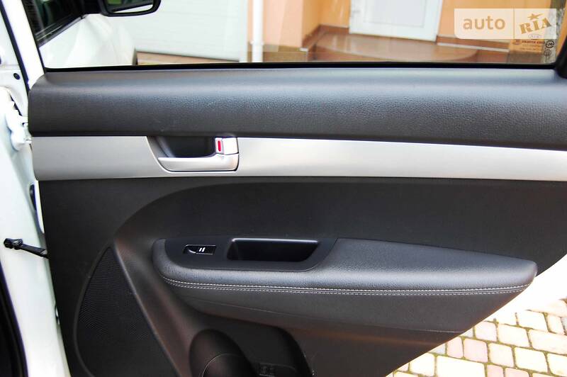 Позашляховик / Кросовер Kia Sorento 2011 в Умані