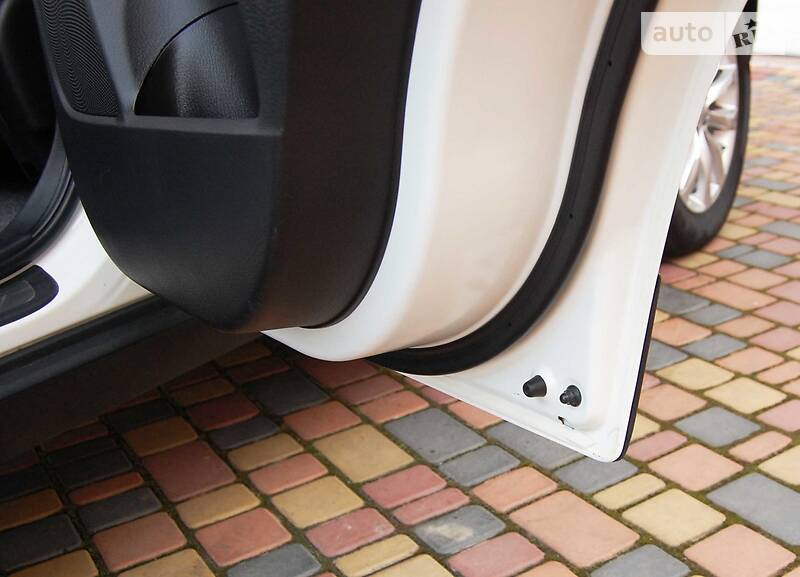 Позашляховик / Кросовер Kia Sorento 2011 в Умані