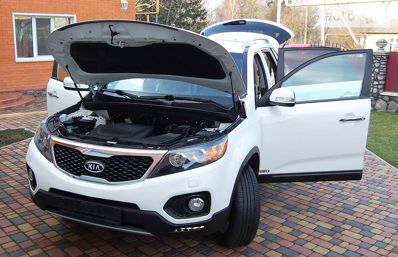 Позашляховик / Кросовер Kia Sorento 2011 в Умані