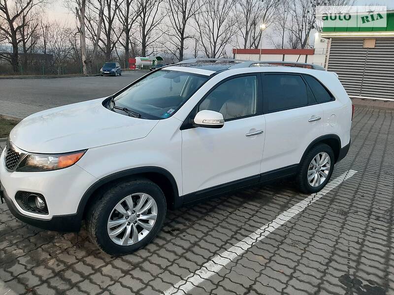 Позашляховик / Кросовер Kia Sorento 2010 в Калуші