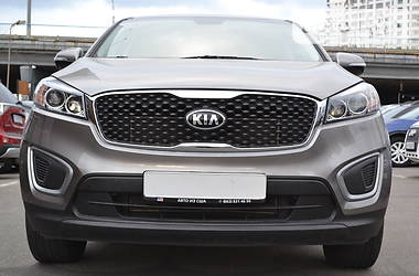 Позашляховик / Кросовер Kia Sorento 2015 в 