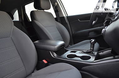 Позашляховик / Кросовер Kia Sorento 2015 в 