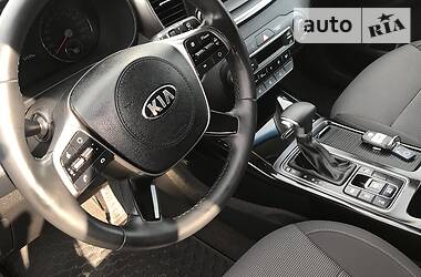 Позашляховик / Кросовер Kia Sorento 2019 в 