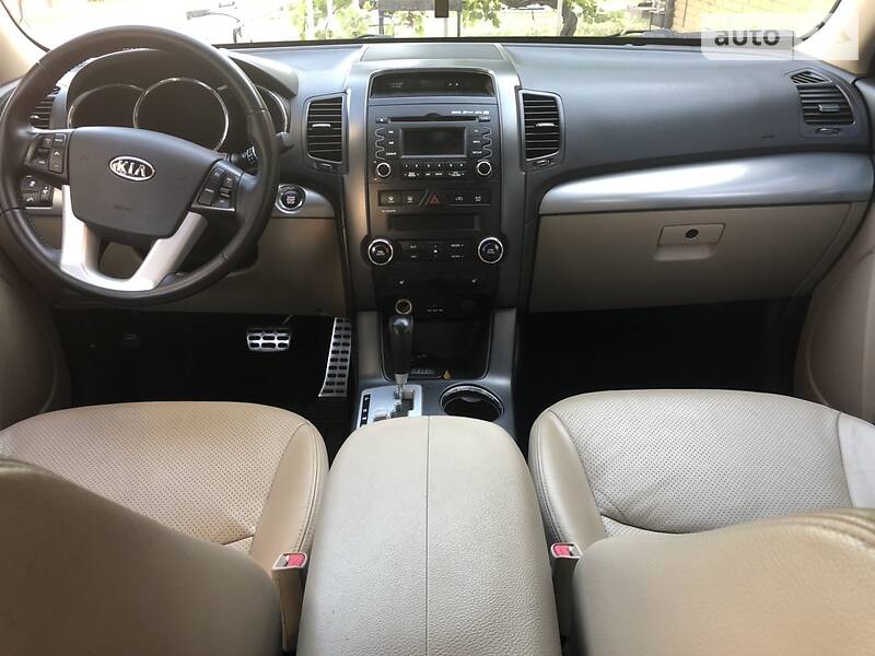 Позашляховик / Кросовер Kia Sorento 2010 в Черкасах
