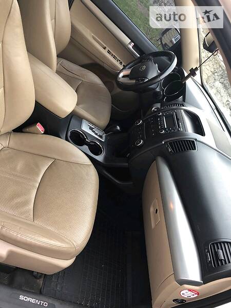 Позашляховик / Кросовер Kia Sorento 2010 в Черкасах