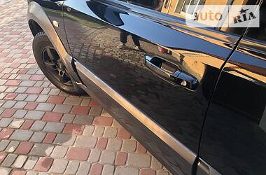 Позашляховик / Кросовер Kia Sorento 2005 в 