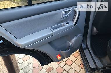 Позашляховик / Кросовер Kia Sorento 2005 в 