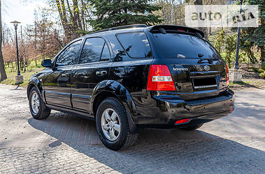 Позашляховик / Кросовер Kia Sorento 2010 в 