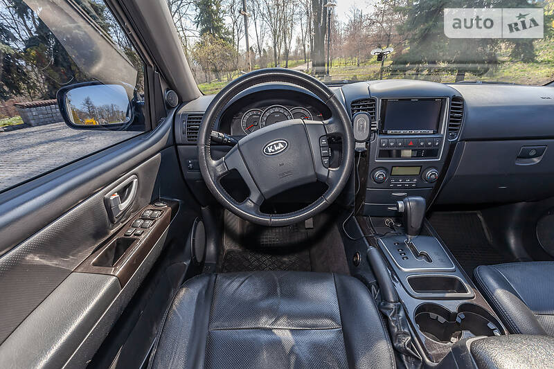 Позашляховик / Кросовер Kia Sorento 2010 в Києві