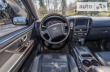 Позашляховик / Кросовер Kia Sorento 2010 в 