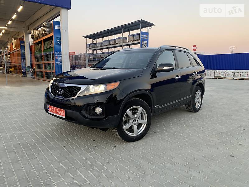 Позашляховик / Кросовер Kia Sorento 2010 в Івано-Франківську