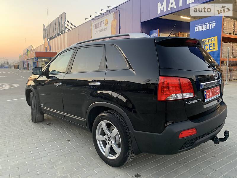 Позашляховик / Кросовер Kia Sorento 2010 в Івано-Франківську