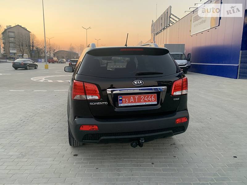 Позашляховик / Кросовер Kia Sorento 2010 в Івано-Франківську