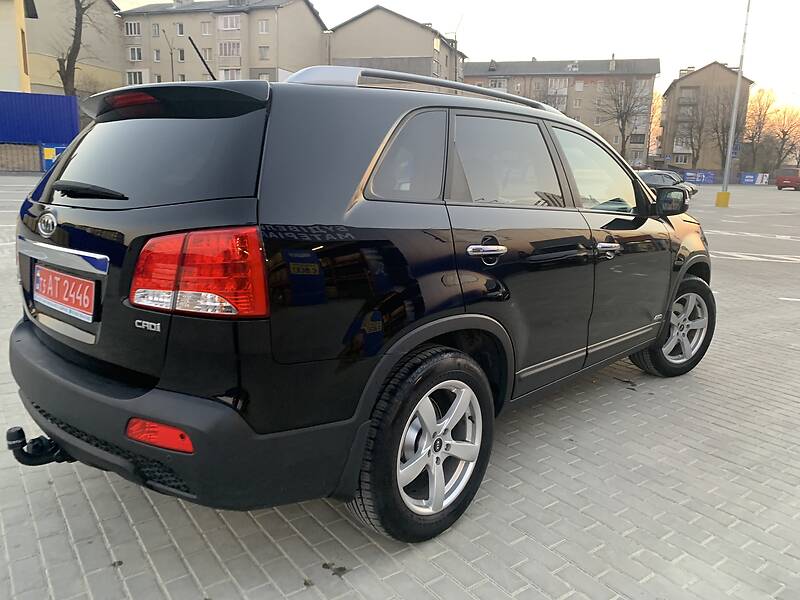 Позашляховик / Кросовер Kia Sorento 2010 в Івано-Франківську