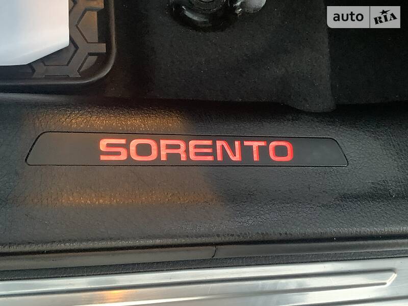 Позашляховик / Кросовер Kia Sorento 2010 в Івано-Франківську