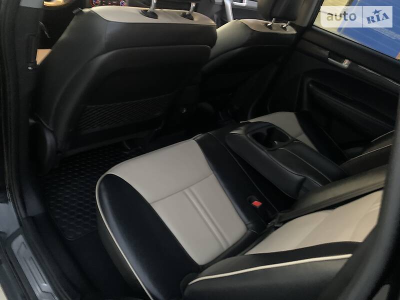 Позашляховик / Кросовер Kia Sorento 2010 в Івано-Франківську