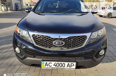 Позашляховик / Кросовер Kia Sorento 2012 в 