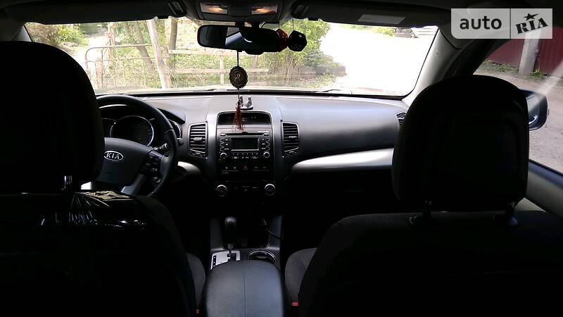 Позашляховик / Кросовер Kia Sorento 2011 в Ромнах