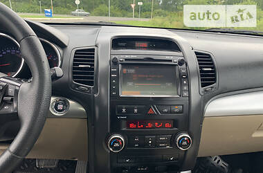 Внедорожник / Кроссовер Kia Sorento 2011 в Яремче