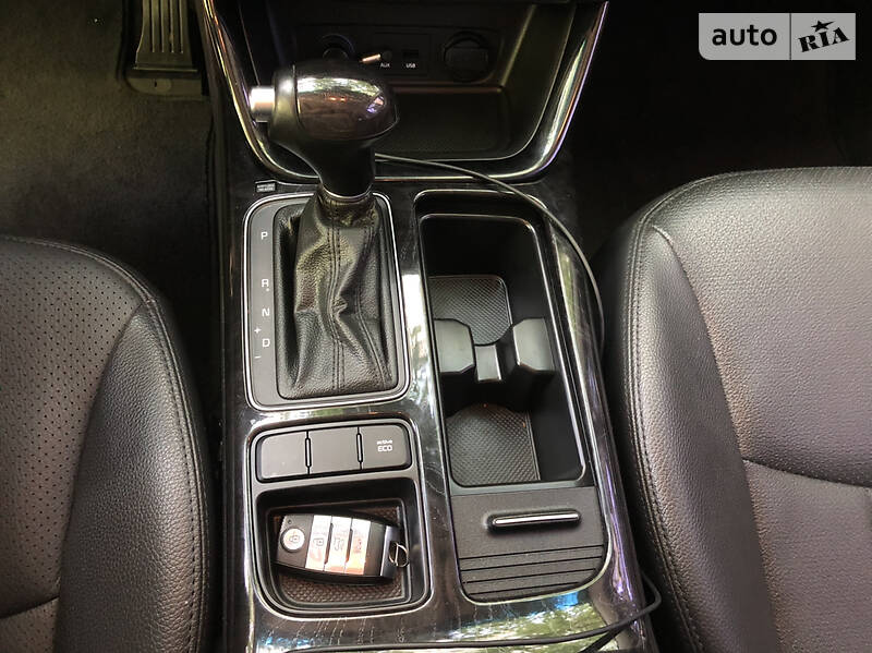 Позашляховик / Кросовер Kia Sorento 2013 в Одесі